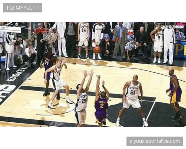 WNBA与球员工会共同发起“Her Time to Play”青少年篮球倡议